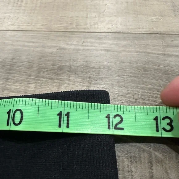 TLF Cosmic Seamless Scrunch Butt Shorts NWT - Picture 6 of 7